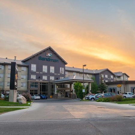 Sandman Hotel & Suites Calgary South Exterior photo